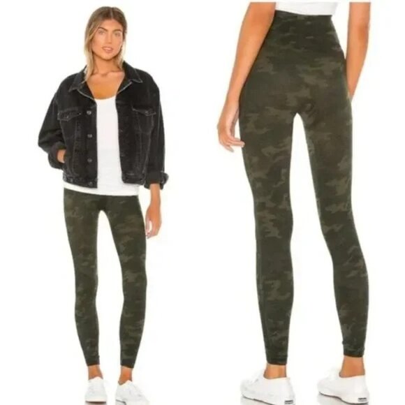 Spanx Look At Me Now Seamless Green Camo Leggings Womens Size Medium - Picture 1 of 6